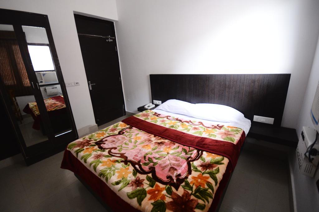 Hotel Mehra Inn Amritsar Cameră foto